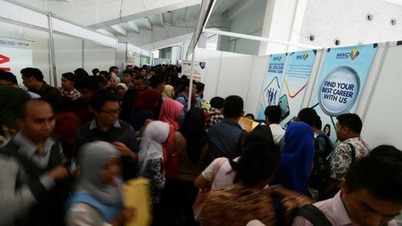 Job Fair, ribuan pelamar membeludak di GBK