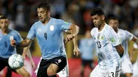 Luis Suarez. Timnas Uruguay sementara hanya dibawanya menempati posisi ke-6 di zona Conmebol. Total telah tampil dalam 3 edisi Piala Dunia berurutan mulai 2010 hingga 2018 dengan mencetak 7 gol dan 4 assist dari 13 laga. (AP/Pool/Matilde Campodonico)