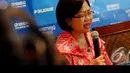 Pengamat politik dari LIPI, Siti Zuhro menyebut akan ada beberapa partai dari Koalisi Merah Putih yang akan bergabung dengan Koalisi Merah yang dipimpin PDIP, Jakarta, Sabtu (23/8/2014) (Liputan6.com/Andrian M Tunay)