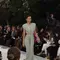 Paris Fashion Week 2027, Pesona Miranda Kerr Comeback ke Runway Setelah Hampir 10 Tahun