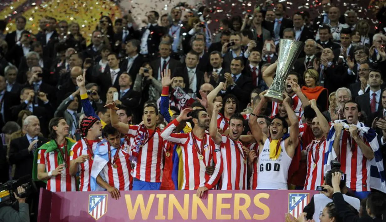 Atletico Madrid berhasil menjuarai European League tahun 2010, di Hamburg Arena, Hamburg, Jumat (24/4/2015). (AFP) 