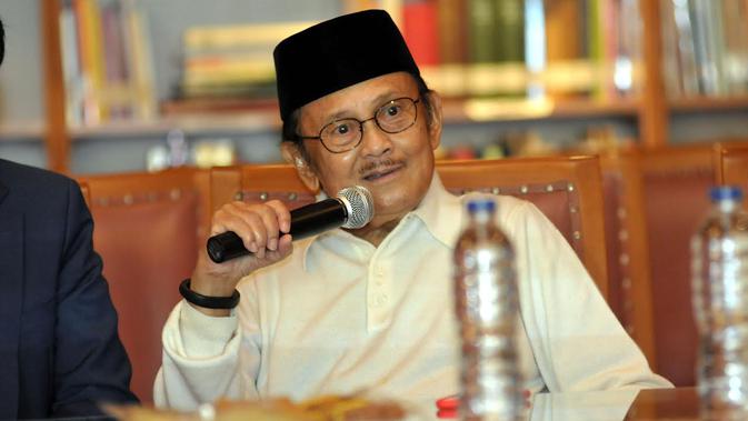 Ada Cinta Lain BJ Habibie di Film Rudy Habibie - ShowBiz 