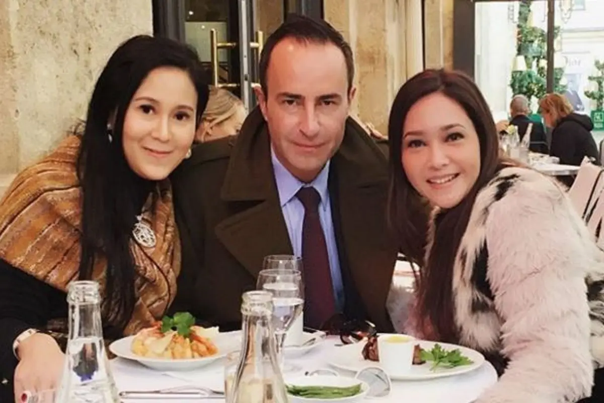 Maia Estianty dan teman
