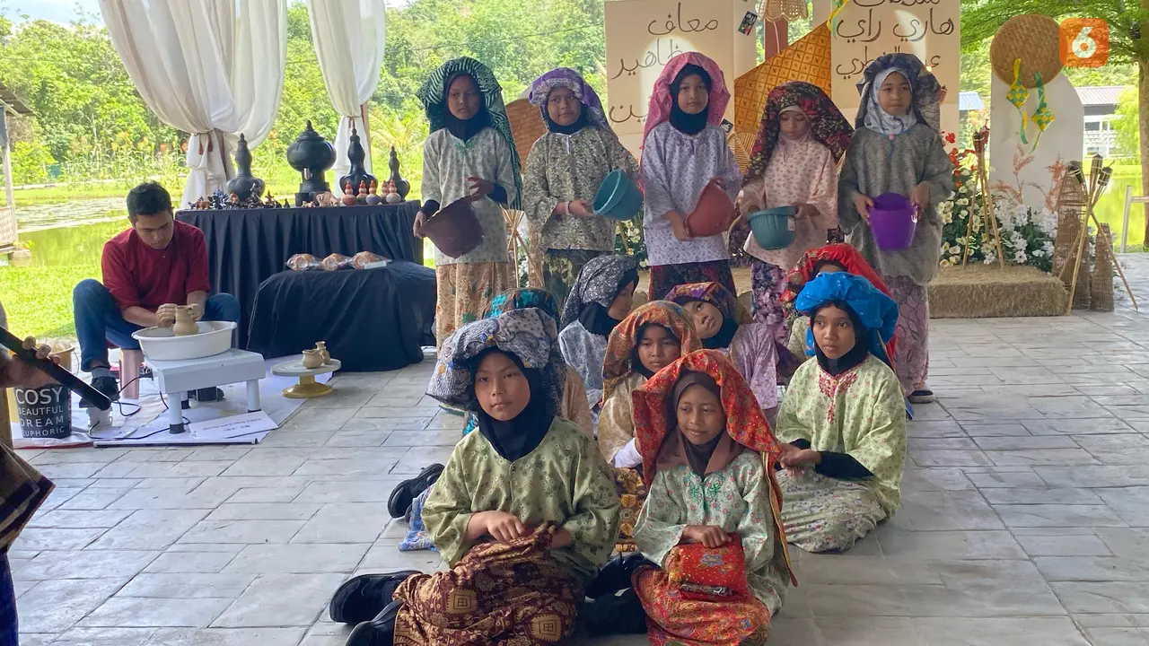 Farmstay Relau tak hanya menyuguhkan suasana desa yang asri dan nyaman, tetapi juga menjadi contoh nyata kolaborasi warga untuk membangun kampungnya (Dok. Liputan6.com/Teddy Tri Setio Berty).