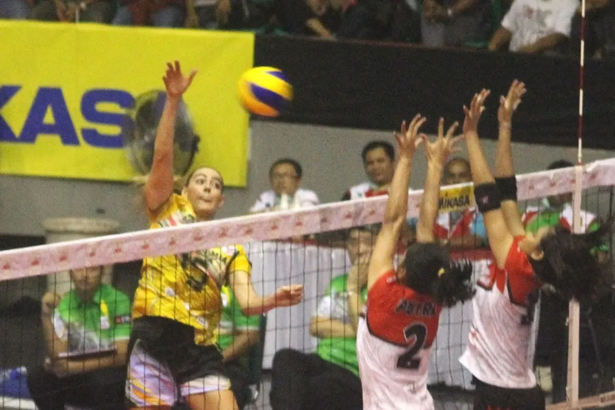 Jakarta Pertamina Energi Vs Gresik Petrokimia 