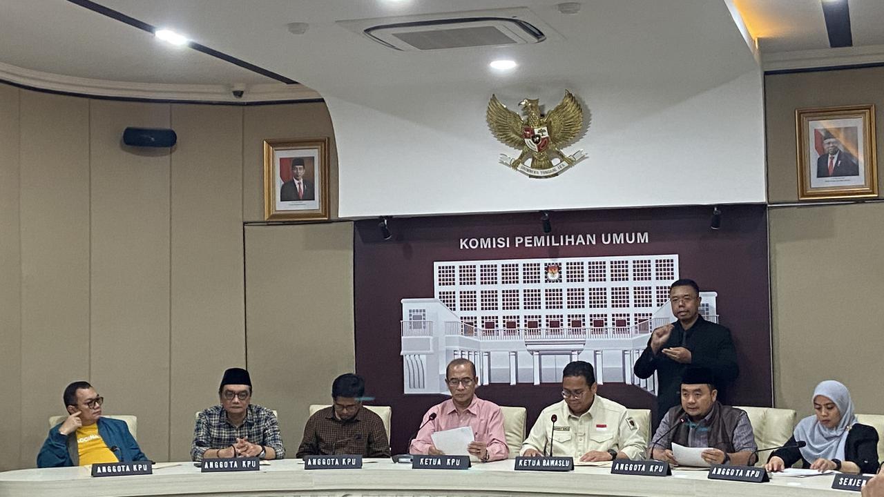 Komisi Pemilihan Umum (KPU) RI mengungkapkan ada 1.223 dari 823.236 Tempat Pemilihan Umum (TPS) salah melaporkan data hasil pemilihan presiden 2024.<br>