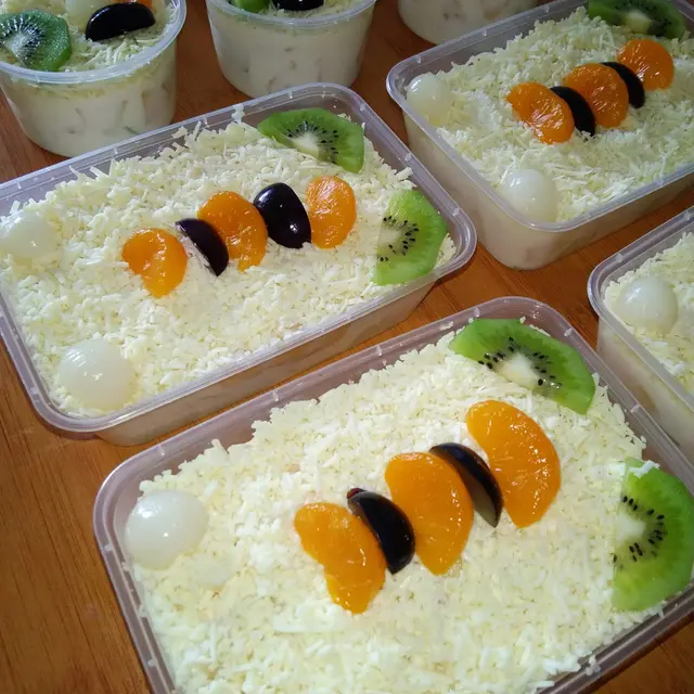 Berawal dari Bekal Kantor, Cals Kitchen Sukses Hadirkan Salad Buah dan Puding yang Jadi Favorit Keluarga