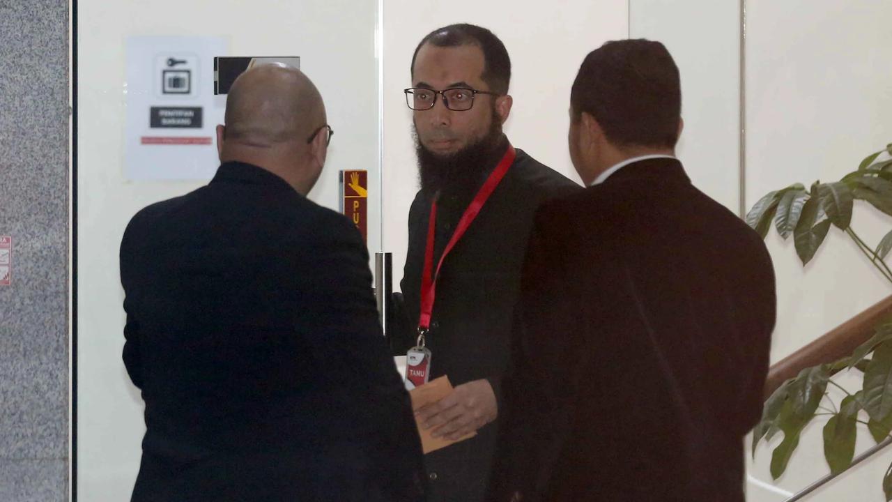 FOTO: Khalid Basalamah Diperiksa Sebagai Saksi Dugaan Korupsi Kuota Haji Tambahan