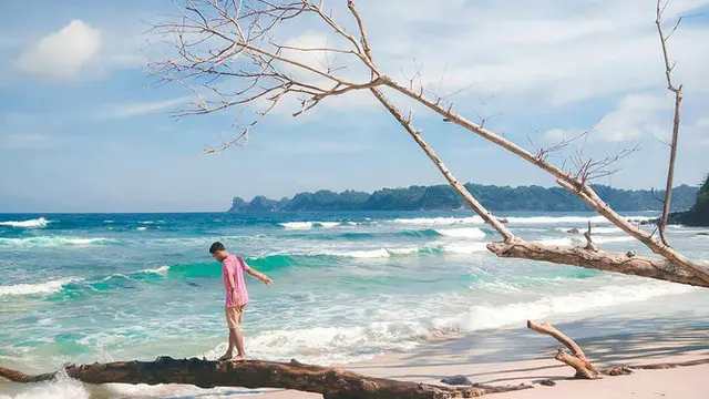 Pantai Sendiki