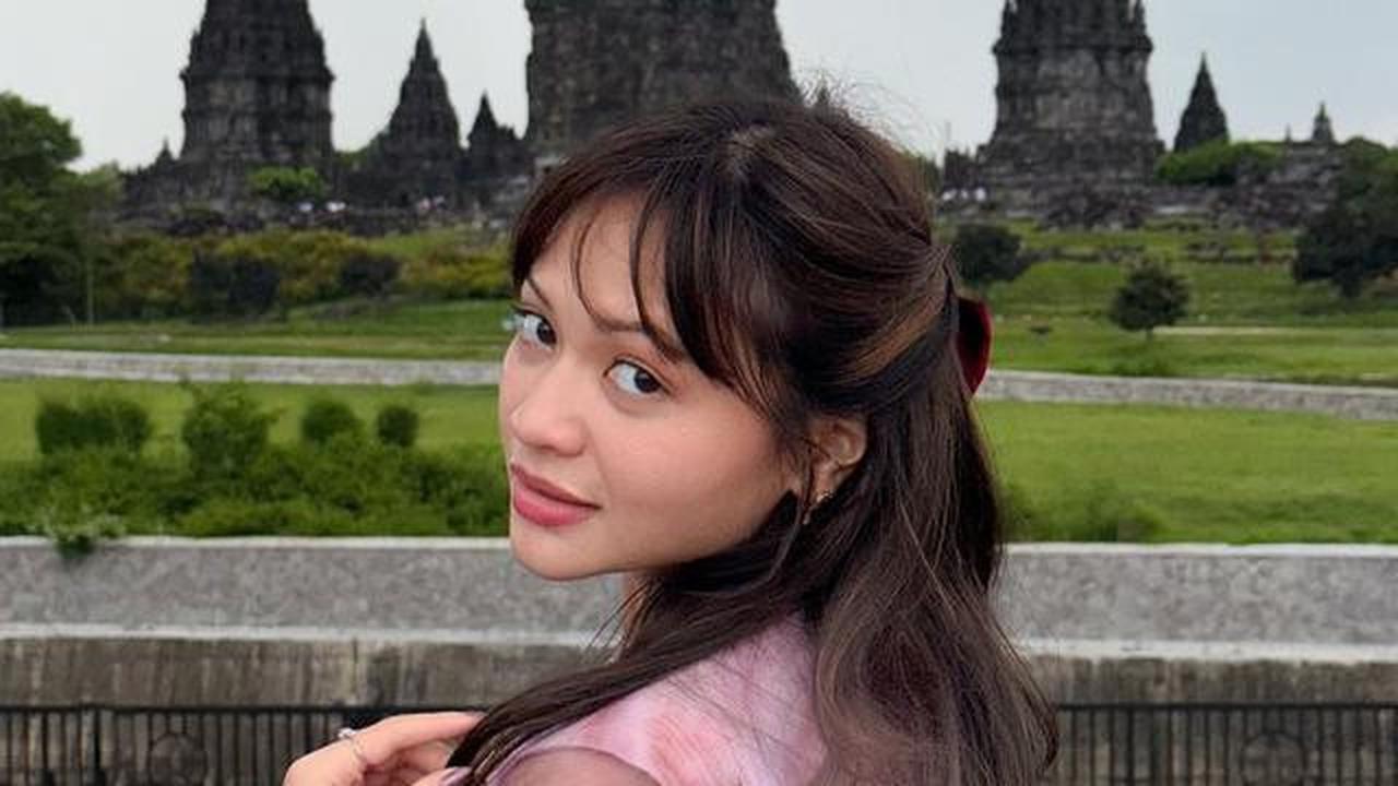 15 Artis Wanita Populer Ini Ternyata Lulusan UI, Cantik dan Pintar Sekaligus