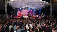 Relawan Sedulur Saklawase Gelar Istighosah, Sembari Serahkan Bantuan Sosial