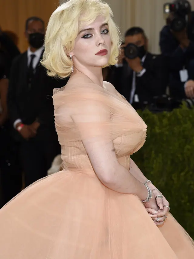 Billie Eilish di Met Gala 2021. (Evan Agostini/Invision/AP)