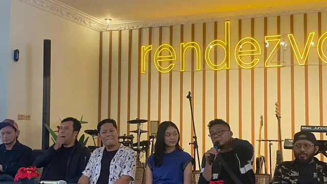 Andika Naliputra kembali ke panggung musik dengan membentuk band baru bernama Think A Belle.