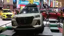 Mobil-mobil baru yang dipajang pada area pameran Gaikindo Indonesia International Auto Show (GIIAS) 2021 di ICE BSD, Banten, Kamis (11/11/2021). Pameran GIIAS diharapkan dapat membantu menggerakkan perekonomian di Indonesia. (Liputan6.com/Angga Yuniar)