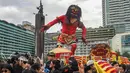 Peserta pawai berasal dari berbagai banjar Hindu dan sekolah-sekolah di sekitar Jakarta.