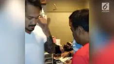 Dalam penangkapan ini polisi menemukan sejumlah barang bukti, berupa 30 butir psikotropika.