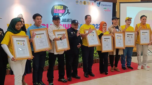 Pecahkan Original Rekor Indonesia, Chandra Asri Dukung World Cleanup Day 2022