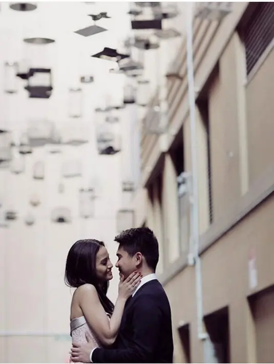 Acha hingga kini belum memberikan keterangan kapan akan melepas masa lajangnya. Pada saat peluncuran film terbarunya, Shy Shy Cat Acha berjanji menggelar jumpa pers mengenai pernikahannya. (Instagram/septriasaacha)