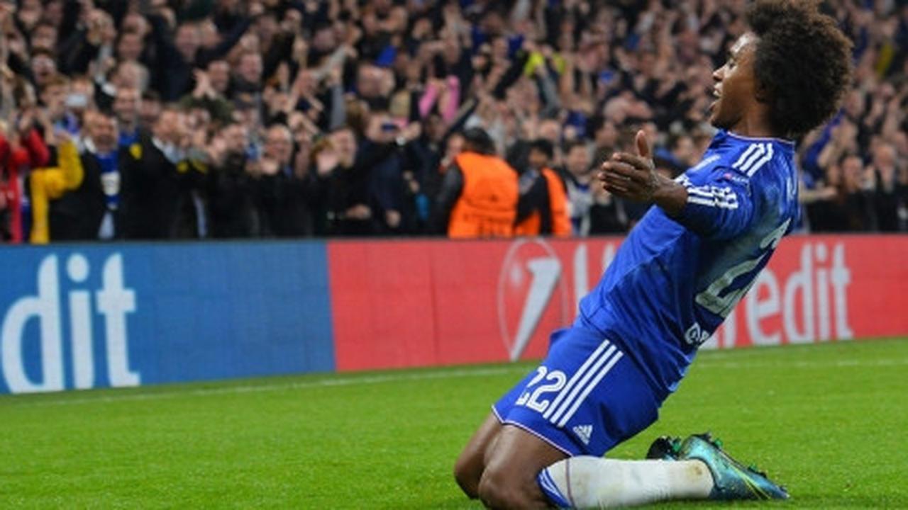 Schwarzer sanjung kehebatan Willian mengeksekusi free-kick
