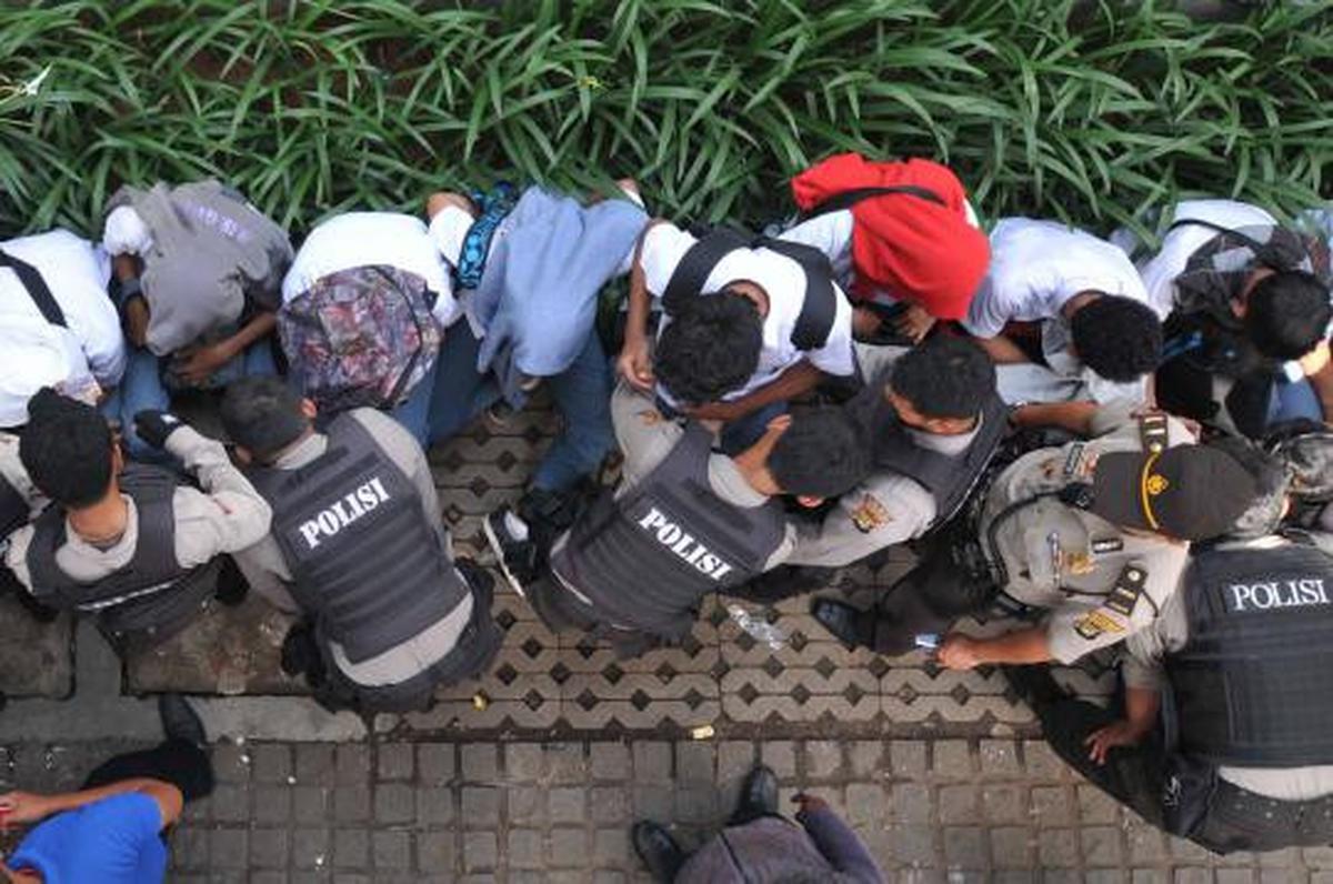 Bawa golok, siswa SMA dijaring polisi