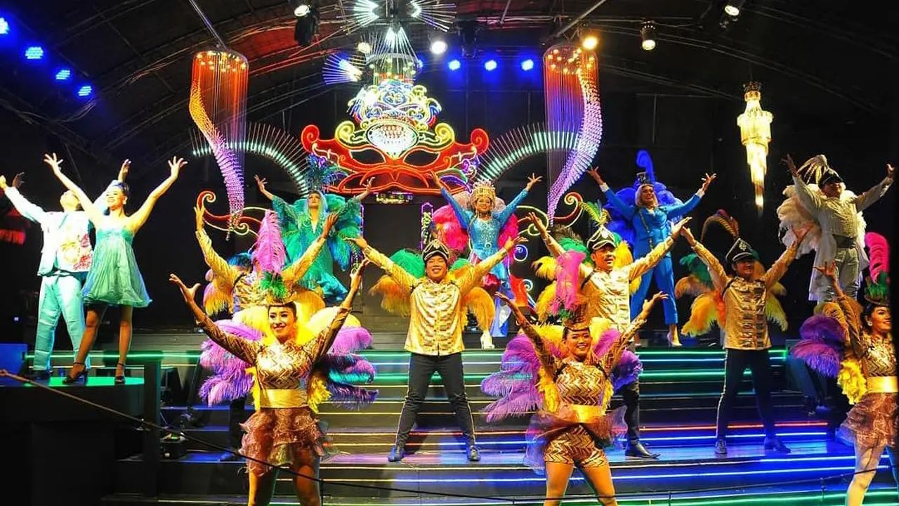 Raminten Cabaret Show