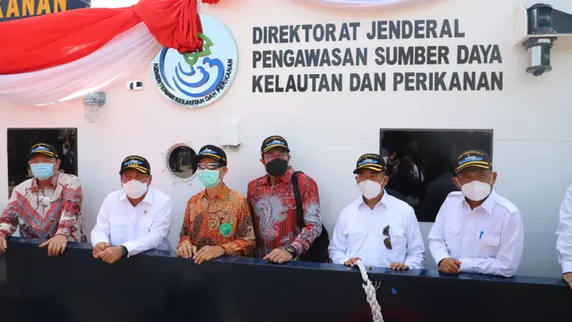 Kapal Pengawas Perikanan yang baru ini termasuk kapal kelas C dengan panjang 30-40 meter. KP HIU 16 dan KP HIU 17 merupakan kapal Series Design pertama yang dimiliki KKP. (Foto: Liputan6.com/KKP)