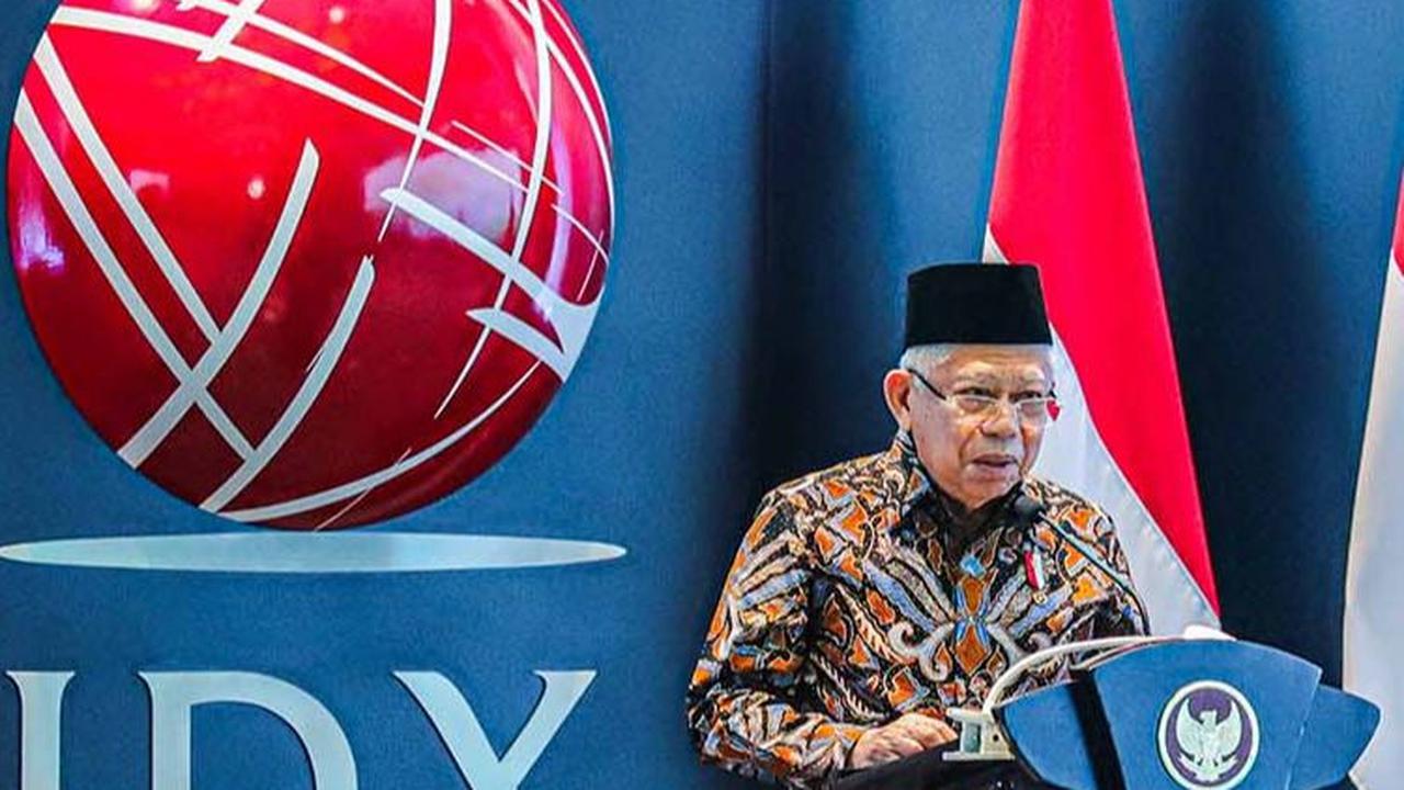 FOTO: Buka Perdagangan Saham 2024, Ma'ruf Amin Paparkan 3 Strategi Majukan Pasar Modal