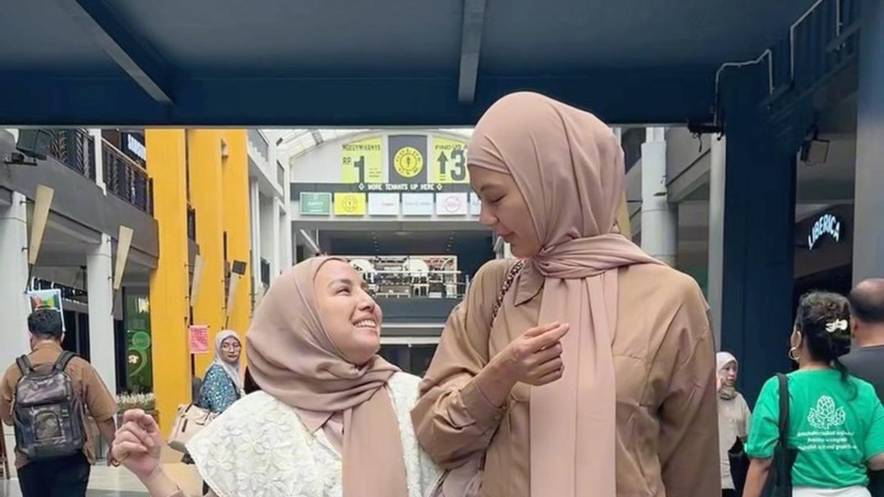 Ngakak, Tya Ariestya Bagikan Momen saat Bersama Paula Verhoeven: Pulang Langsung Panggil Tukang Pijet Buat Leher