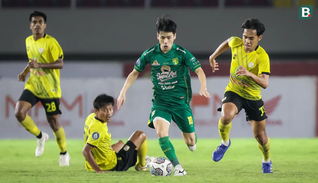 Taisei Marukawa. Pemain sayap Jepang berusia 25 tahun yang baru semusim memperkuat Persebaya ini telah resmi bergabung dengan PSIS Semarang pada 1 April 2022. Pemain terbaik BRI Liga 1 2021/2022 dengan nilai pasar 375ribu euro ini dikontrak hingga 31 Maret 2023. (Bola.com/Bagaskara Lazuardi)