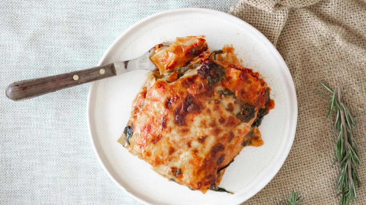 Ilustrasi Lasagne alla Bolognese