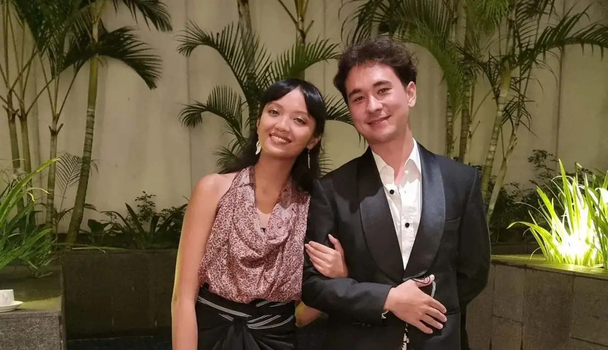 Kedekatan Jerome Kurnia dan Anya Zen mulai tercium sejak Juli 2021 lalu. Kala itu, mereka sempat terlihat liburan bersama teman-temannya. (FOTO: instagram.com/jerompret/)