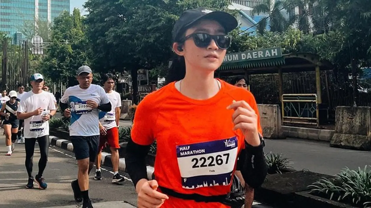 6 Momen Febby Rastanty Perdana Ikut Lari Marathon, Sempat Overthinking