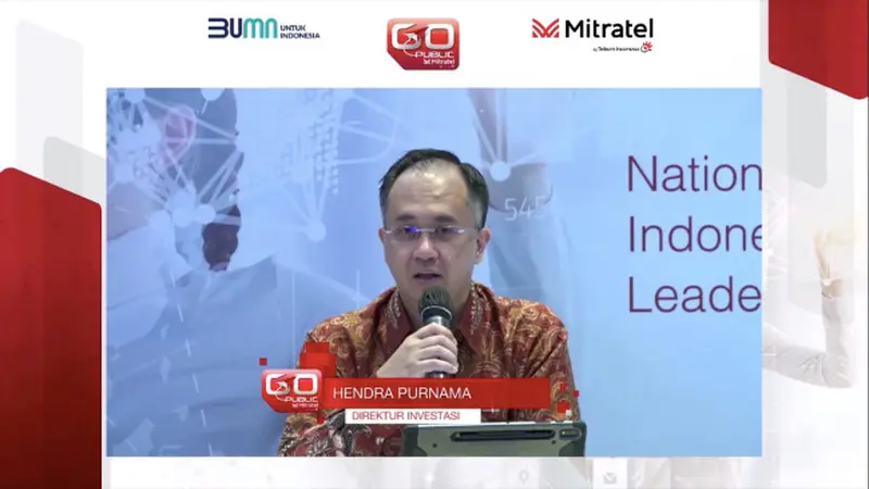 Direktur Investasi PT Dayamitra Telekomunikasi Tbk (MTEL) Hendra Purnama saat konferensi pers pencatatan perdana saham MTEL, Senin (22/11/2021). (Dok: tangkapan layar/Pipit I.R)