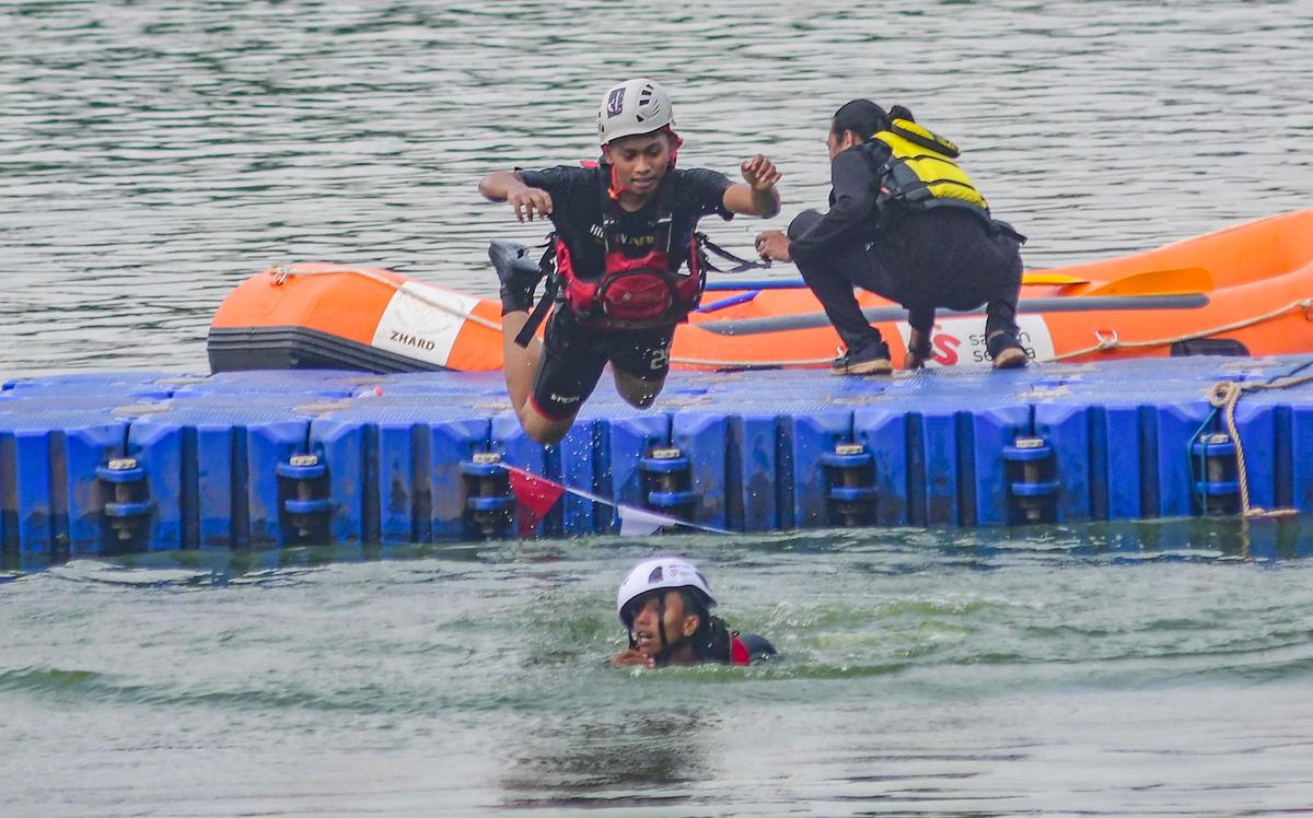 Lomba Lari Renang dan Dayung Meriahkan HUT Kemerdekaan di Situ Gintung