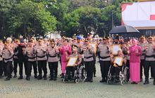 Pangkat Luar Biasa dari Luka Polisi Korban Kerusuhan Pengunjuk Rasa