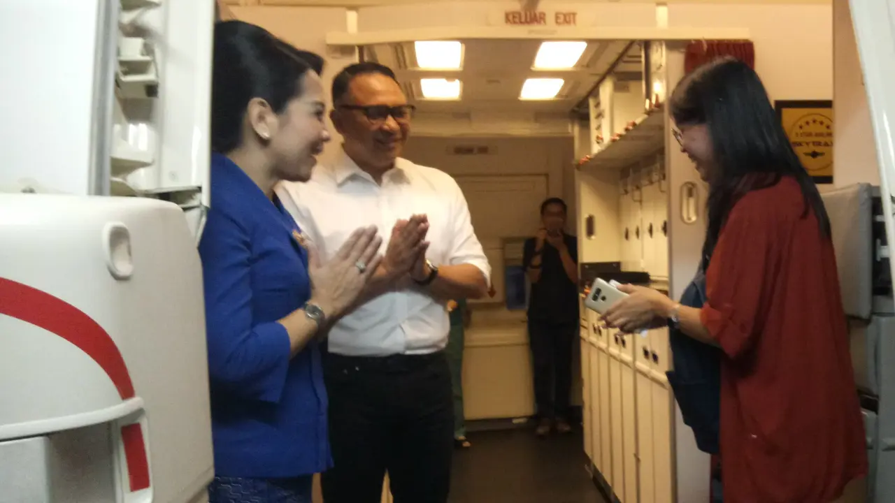 Ini  pertama kalinya jajaran direksi Garuda Indonesia turun langsung menjadi cabin crew atau kru penerbangan. (Foto: Yayu Agustini Rahayu/Merdeka.com)