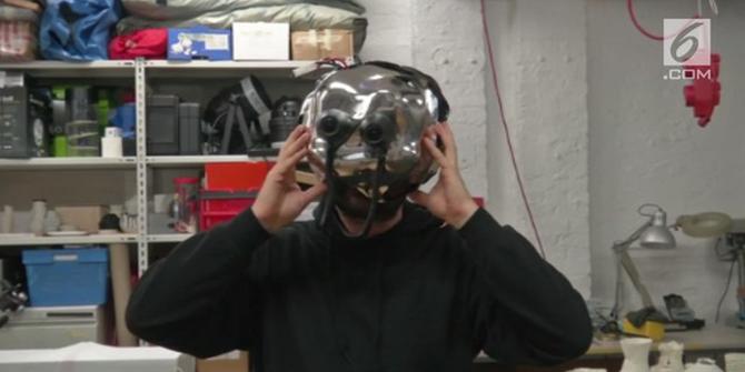 VIDEO: Helm Ini Bisa Membuat Manusia Melihat seperti Serangga