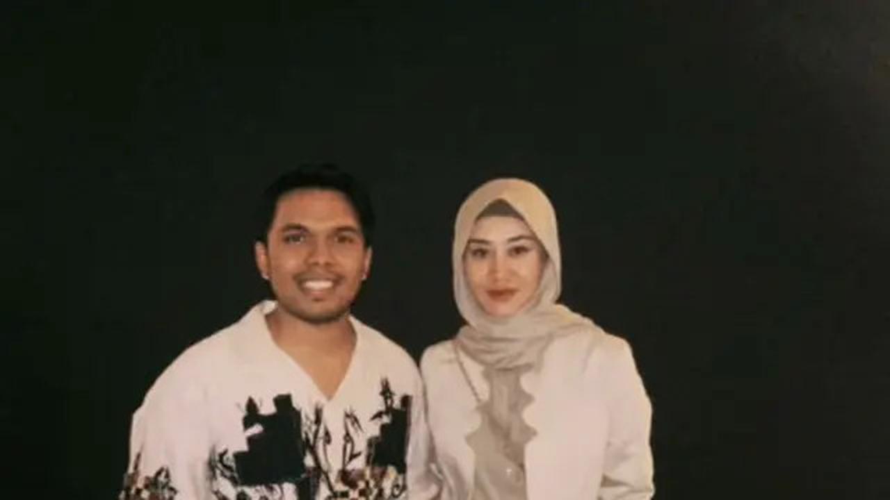 6 Potret Aaliyah Massaid Kenakan Kerudung Tren Meleyot Bersama Thariq Halilintar di Aceh