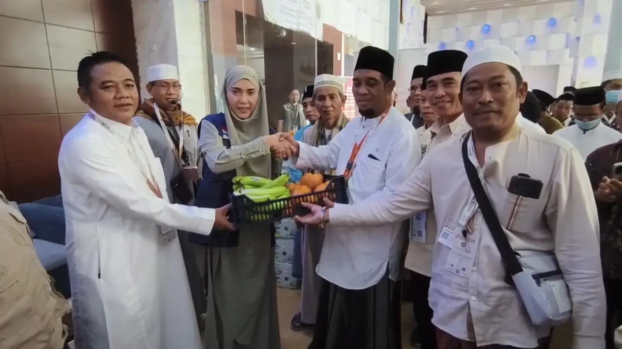Wakil Ketua DPR Sari Yuliati melakukan kunjungan langsung ke hotel tempat menginap jamaah haji tahun 2026 asal Lombok dan Mataram di Kota Mekkah, Arab Saudi.