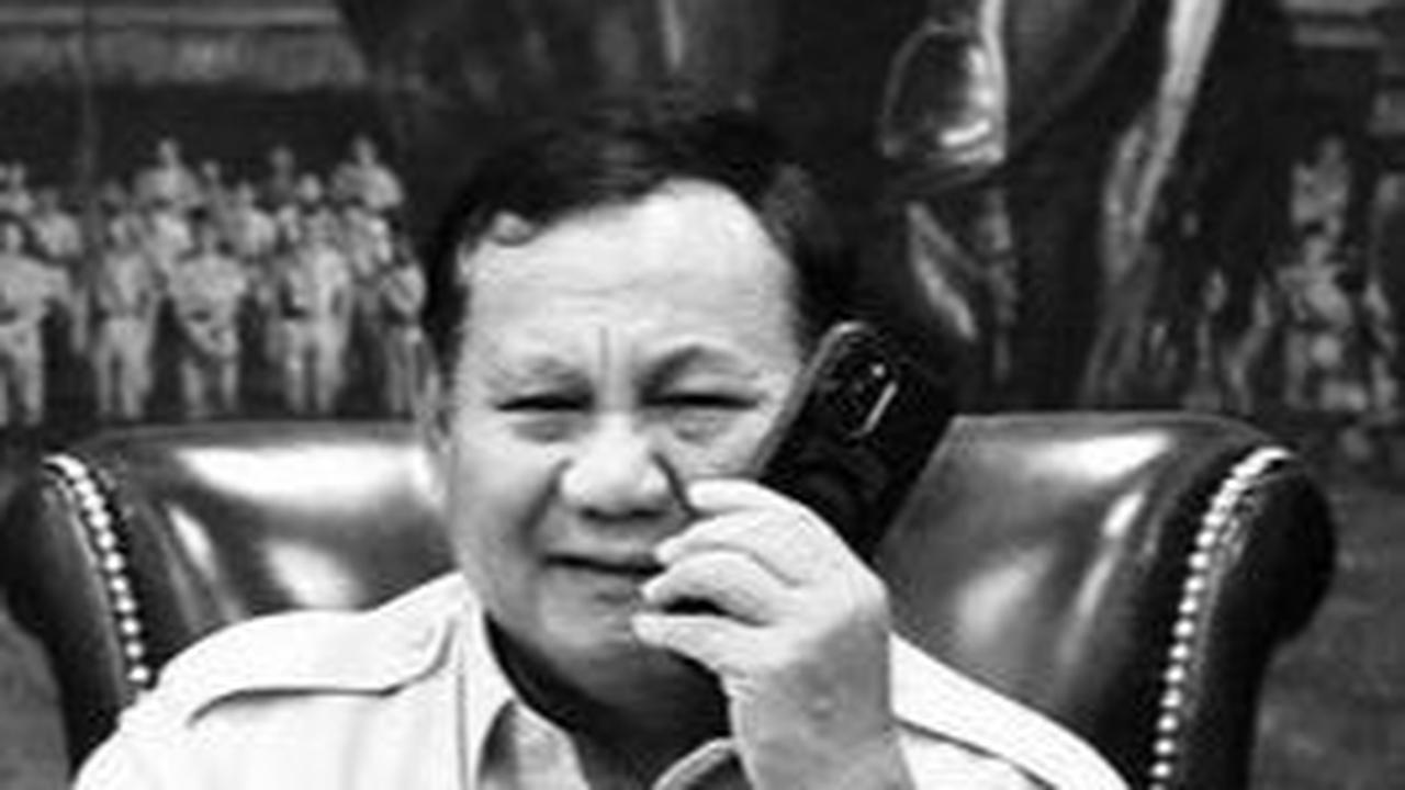 Momen saat Prabowo Subianto terima sambungan telepon dari Presiden Uni Emirat Arab (UEA).<br>