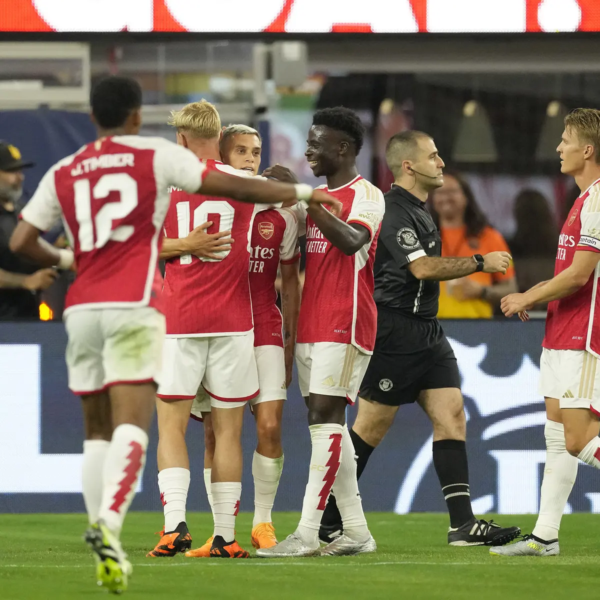 Link Live Streaming Community Shield Arsenal vs Manchester City di