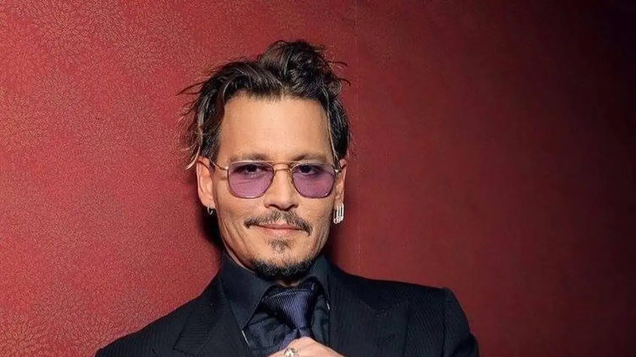 [Bintang] Johnny Depp