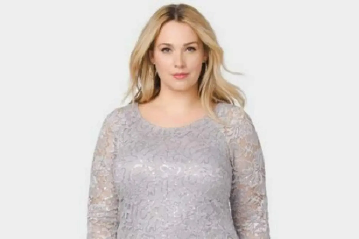 [Bintang] Mau Jadi Bridesmaid Tapi Tubuh Gemuk, Intip 5 Inspirasi Dress yang Cocok untuk Cewek Plus Size