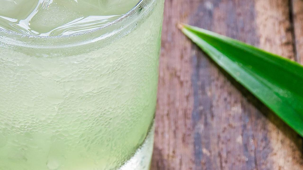 1. Teh Herbal Daun Salam Pandan<br>