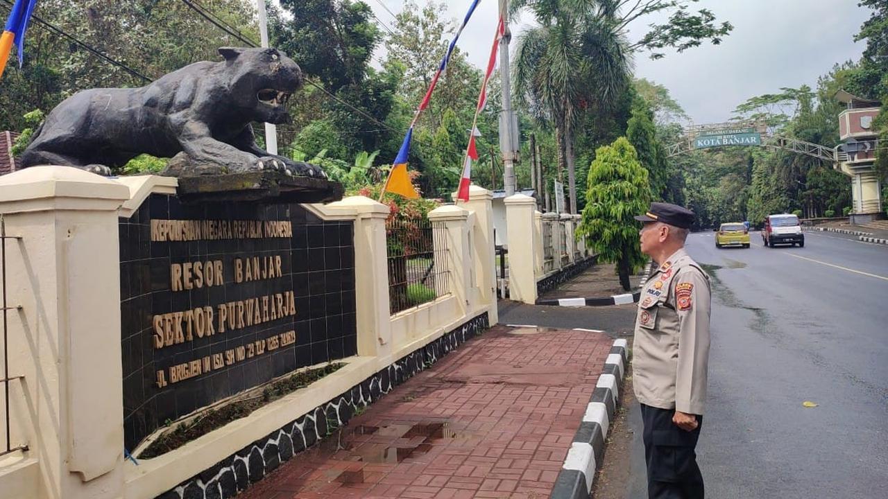 Viral Wajah Lucu Patung Macan di Polsek Purwaharja Banjar, Mirip Maung Cisewu?