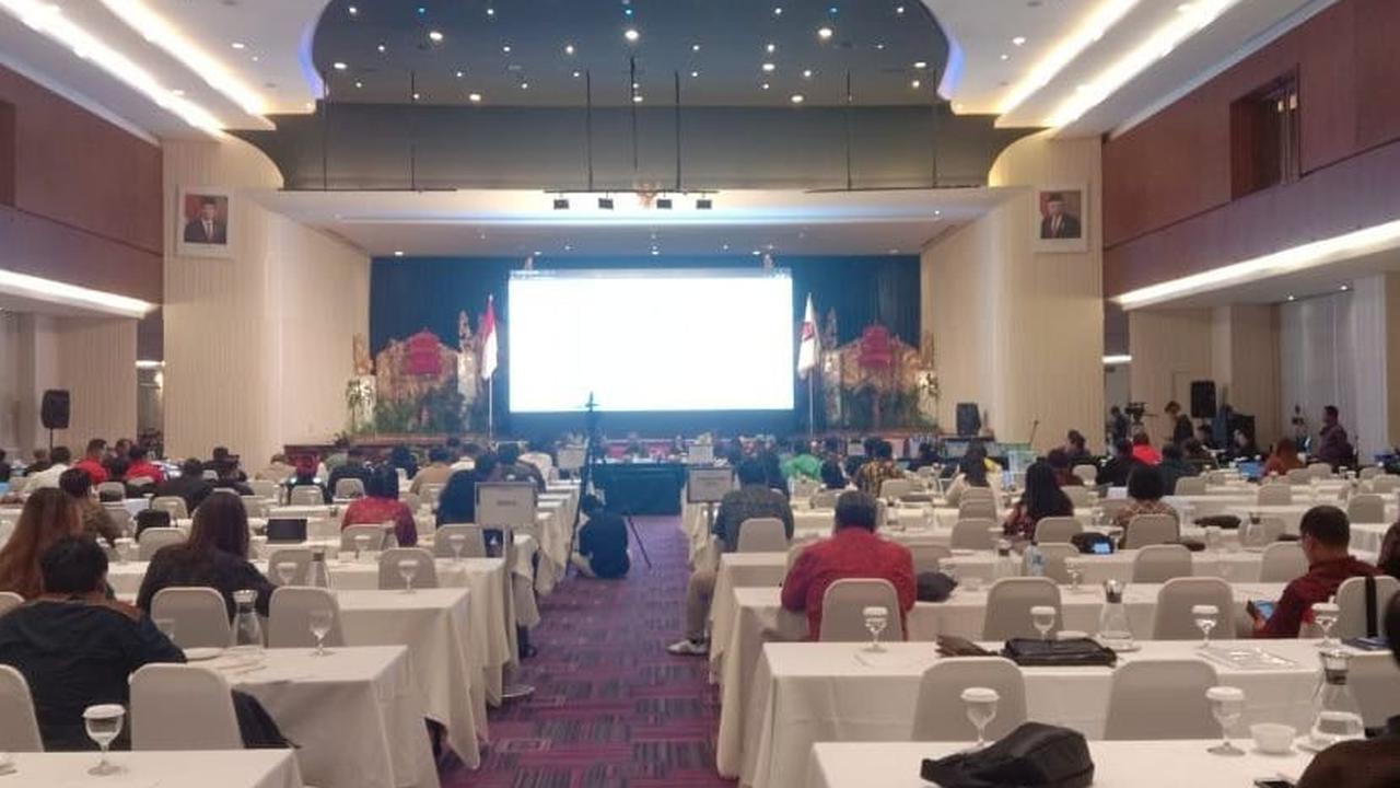 Rekapitulasi hasil Pemilu 2024 di Jawa Barat semestinya dipaparkan bersamaan dengan provinsi Papua Barat Daya pada Senin (19/3).<br>