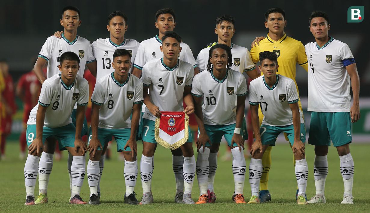 <p>Starting XI Timnas Indonesia U-19&nbsp;saat laga Grup A Piala AFF U-19 2022 melawan Timnas Vietnam U-19 di Stadion Patriot Candrabhaga, Bekasi, Jawa Barat, Sabtu (02/07/2022). (Bola.com/Ikhwan Yanuar)</p>