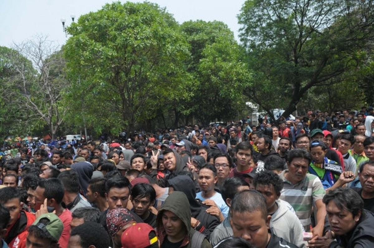 Ribuan Bobotoh mulai berdatangan di Gelora Bung Karno