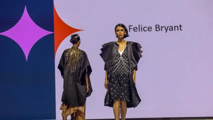 LaSalle College Jakarta Pamerkan 150 Busana Kreasi Mahasiswa dengan Sentuhan Wastra Nusantara