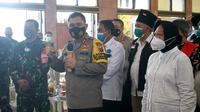 Wali Kota Surabaya Tri Rismaharini bersama Forpimda serta Kapolda Jatim Irjen Pol M Fadil Imran menggelar Deklarasi Jogo Suroboyo Damai. (Foto: Dok Humas Pemkot Surabaya)